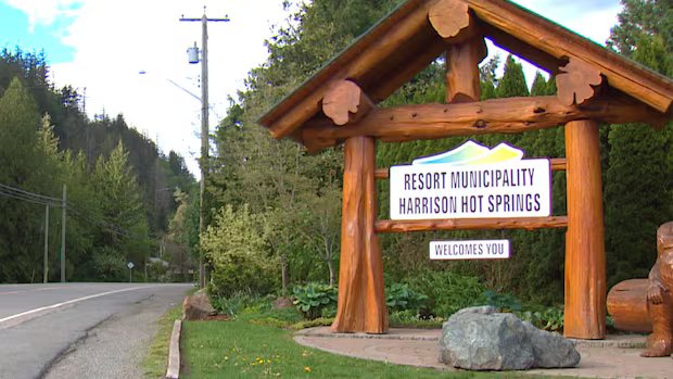 Judge orders former Harrison Hot Springs mayor to pay $160K in damages in defamation lawsuit