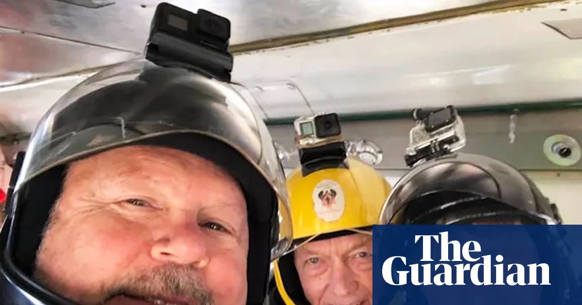 One skydiver killed and one injured after midair collision in Washington state | Washington state