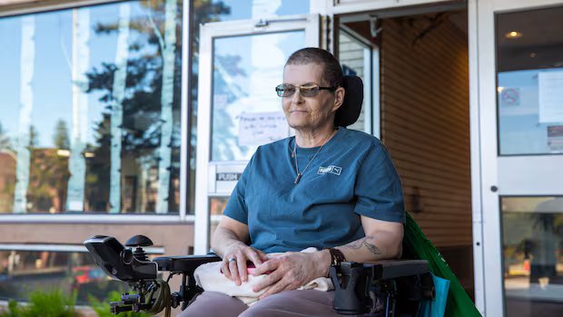 Tenants on edge over dozens of fire code violations, unpaid bills at Thunder Bay, Ont., seniors’ building