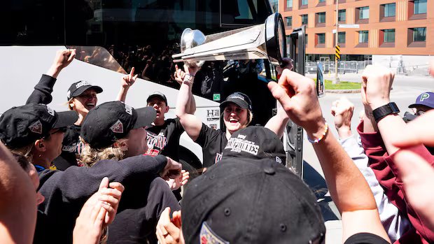 Party time for Montreal hockey fans as Victoire celebrate Walter Cup championship