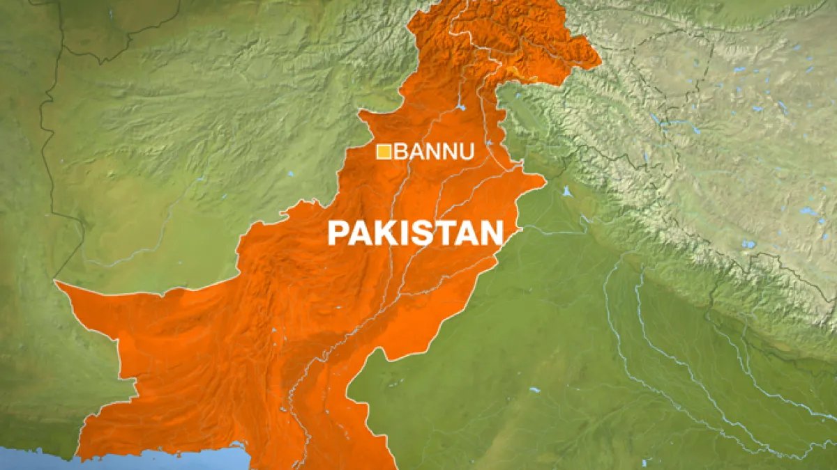 Three police officers killed in car bomb attack in northwest Pakistan | Armed Groups News