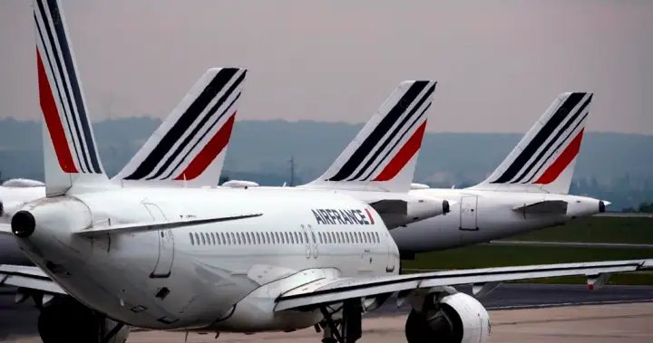 Air France flight diverted to Montreal amid U.S. Ebola travel restrictions
