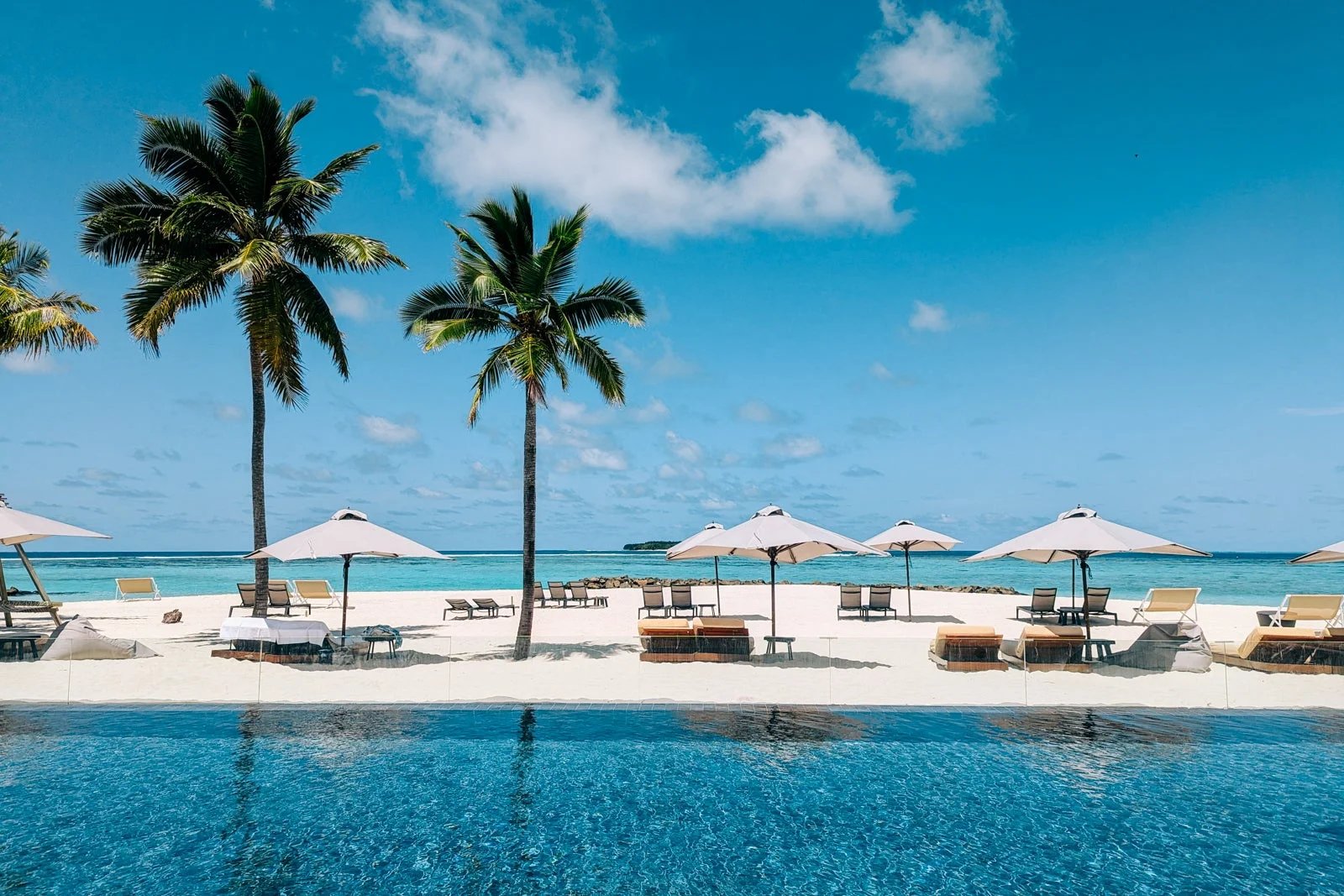 Hyatt award chart changes analyzed across 1,078 properties