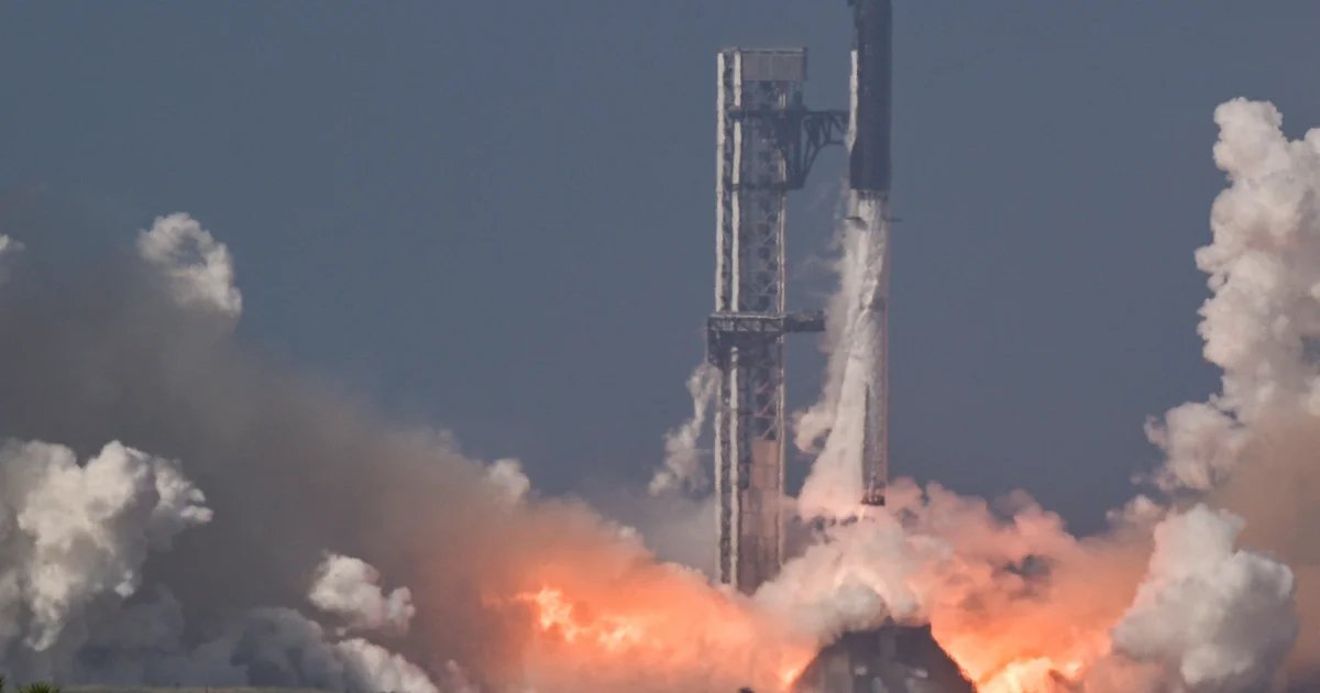SpaceX launches more powerful Super Heavy-Starship rocket on test flight