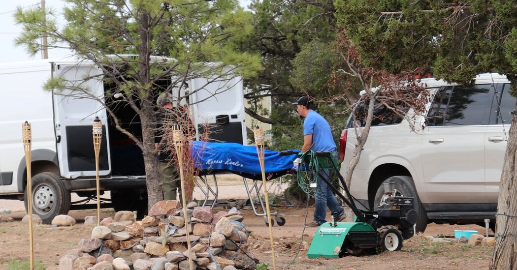 3 Die After Suspected Exposure to Unknown Substance in New Mexico
