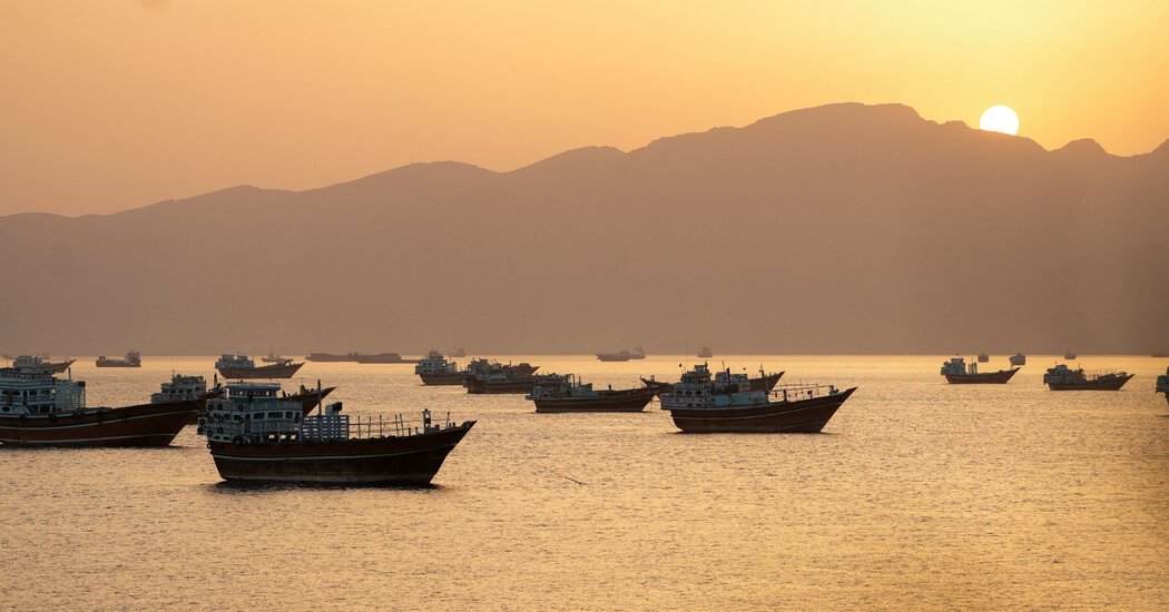 Iran War Live Updates: U.S. and Iran Agree in Principle to Reopen Strait of Hormuz, U.S. Official Says