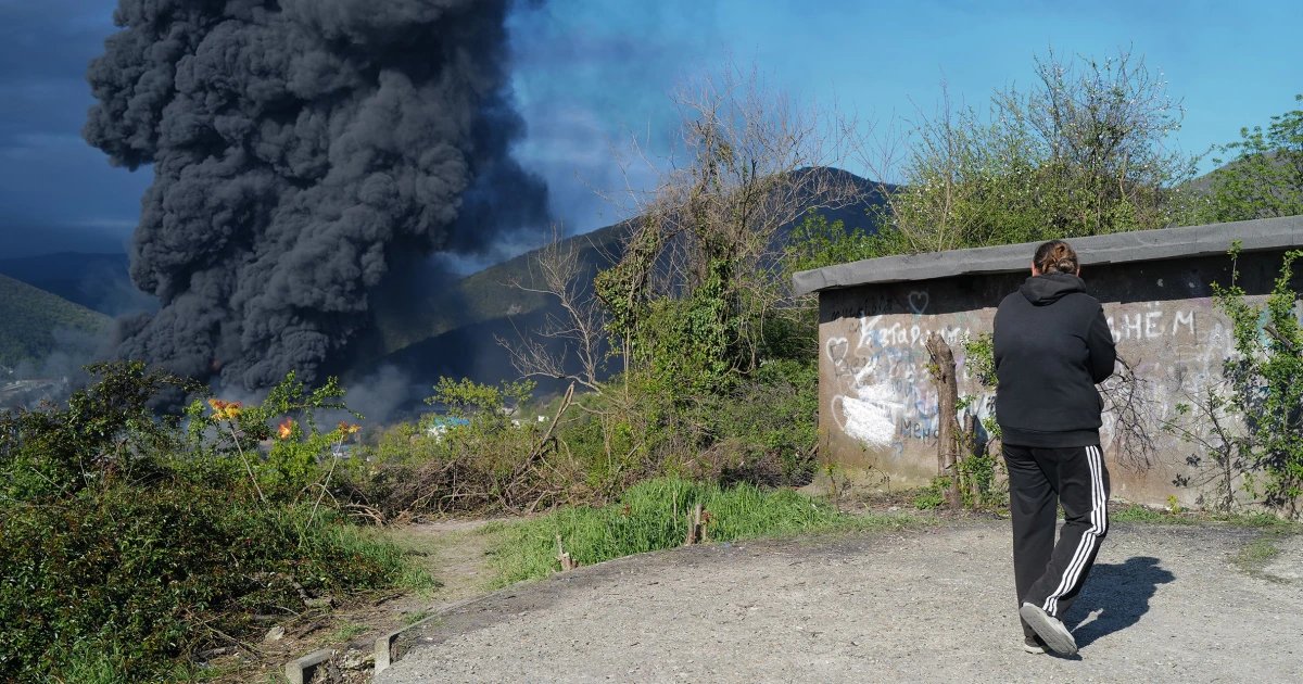 Oil rain and toxic fumes: Black Sea town faces environmental catastrophe as Ukrainian strikes rock Russia
