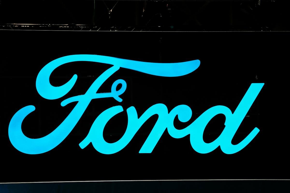 Ford stock is on fire as it dives into energy storage