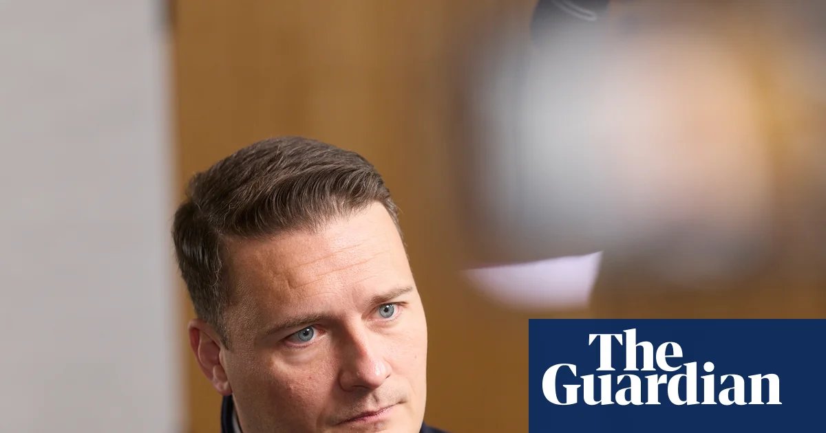 ‘Social media should be treated like tobacco’: Streeting calls for under-16s ban on certain platforms | Social media ban