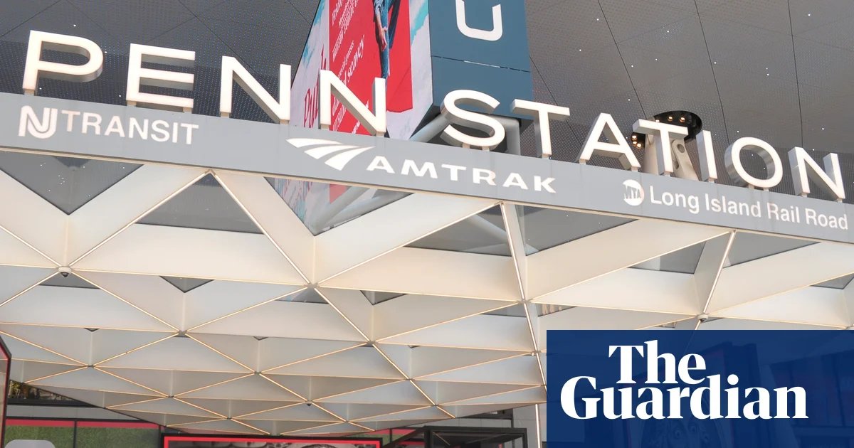 Fire in train car near New York City’s Penn Station injures five and disrupts service | New York