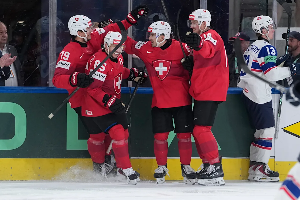 Switzerland blanks Norway to reach a third straight ice hockey worlds final