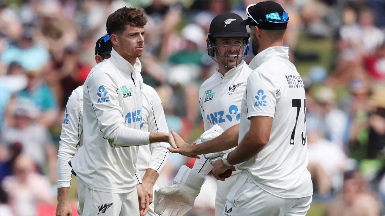 Mitchell Santner joins New Zealand Test squad to face England after injury
