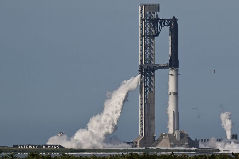 SpaceX scrubs Thursday launch of Starship V3 from Texas