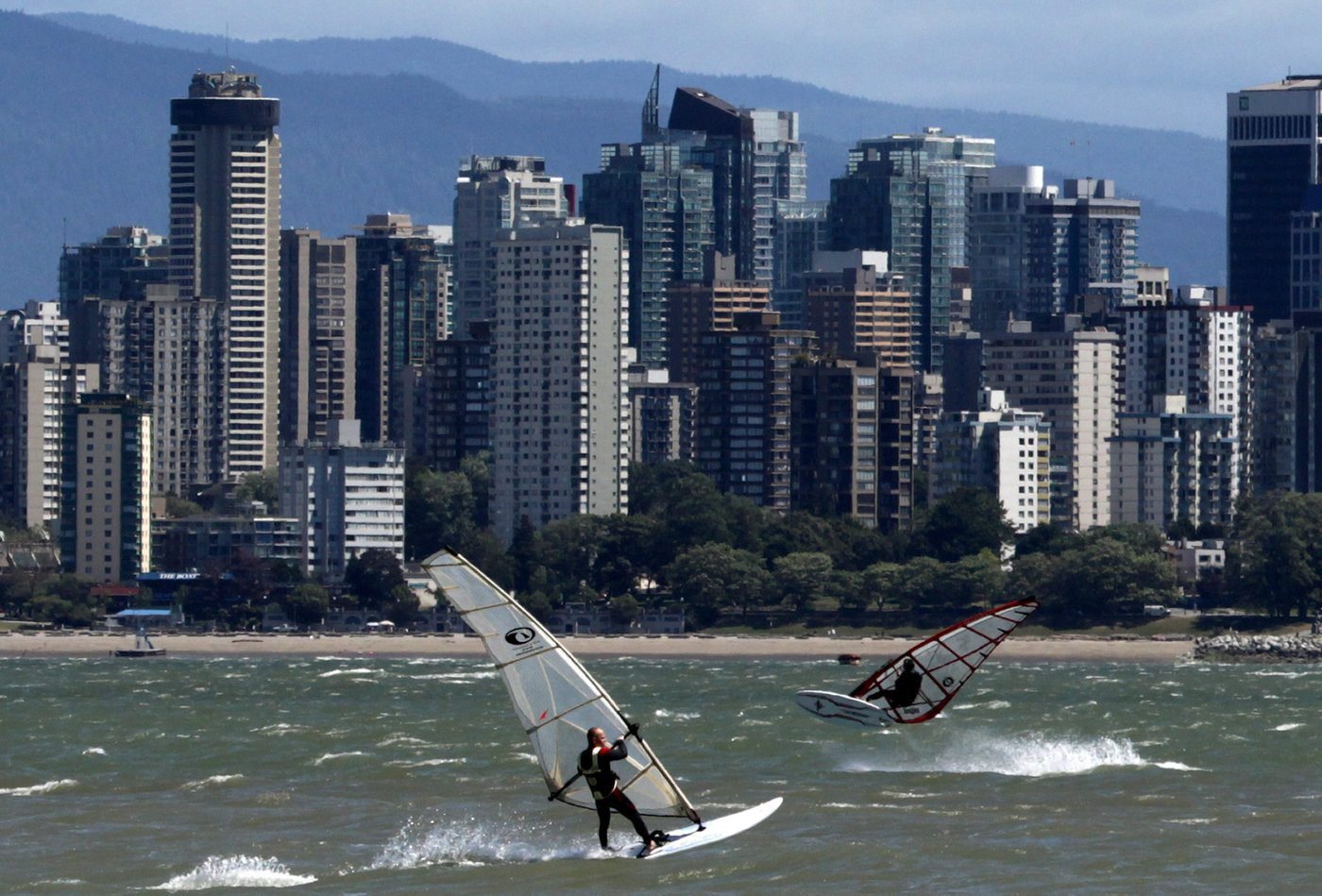 Peter Gabriel recounts 1983 rescue as plan to reduce Vancouver lifeguards is reversed