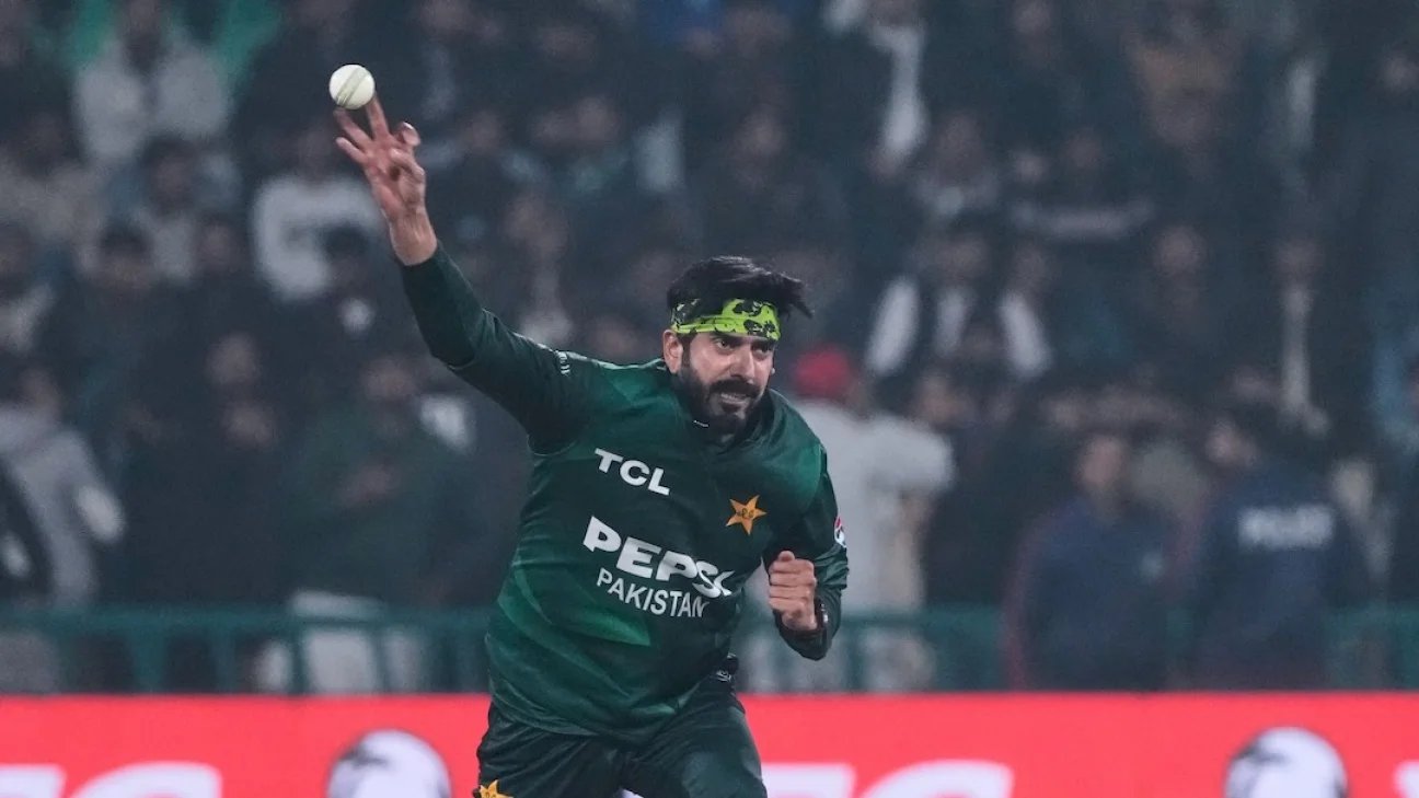 Warwickshire sign Pakistan spinner Usman Tariq for Vitality T20 Blast
