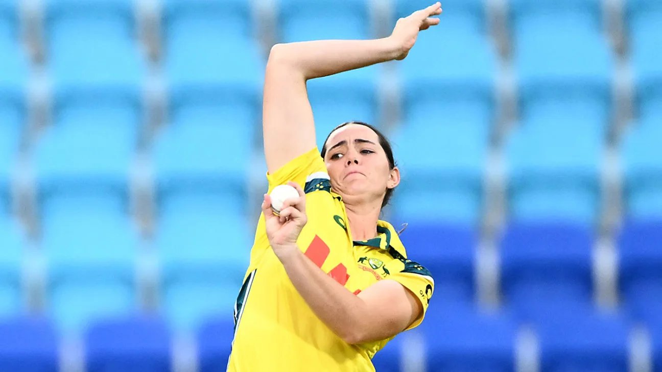 Australia news – Molineux fit, Hamilton, Harris named for T20 World Cup, Brown omitted