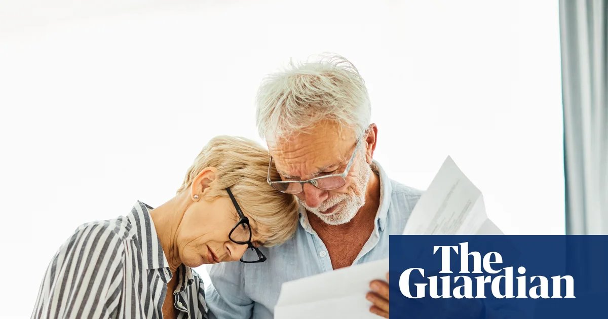 Government-backed Pensions Commission calls for action on gender savings gap | Pensions