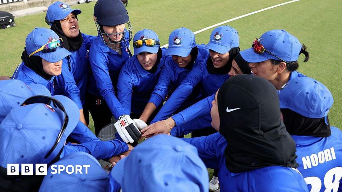 Afghanistan women’s refugee team to tour England this summer