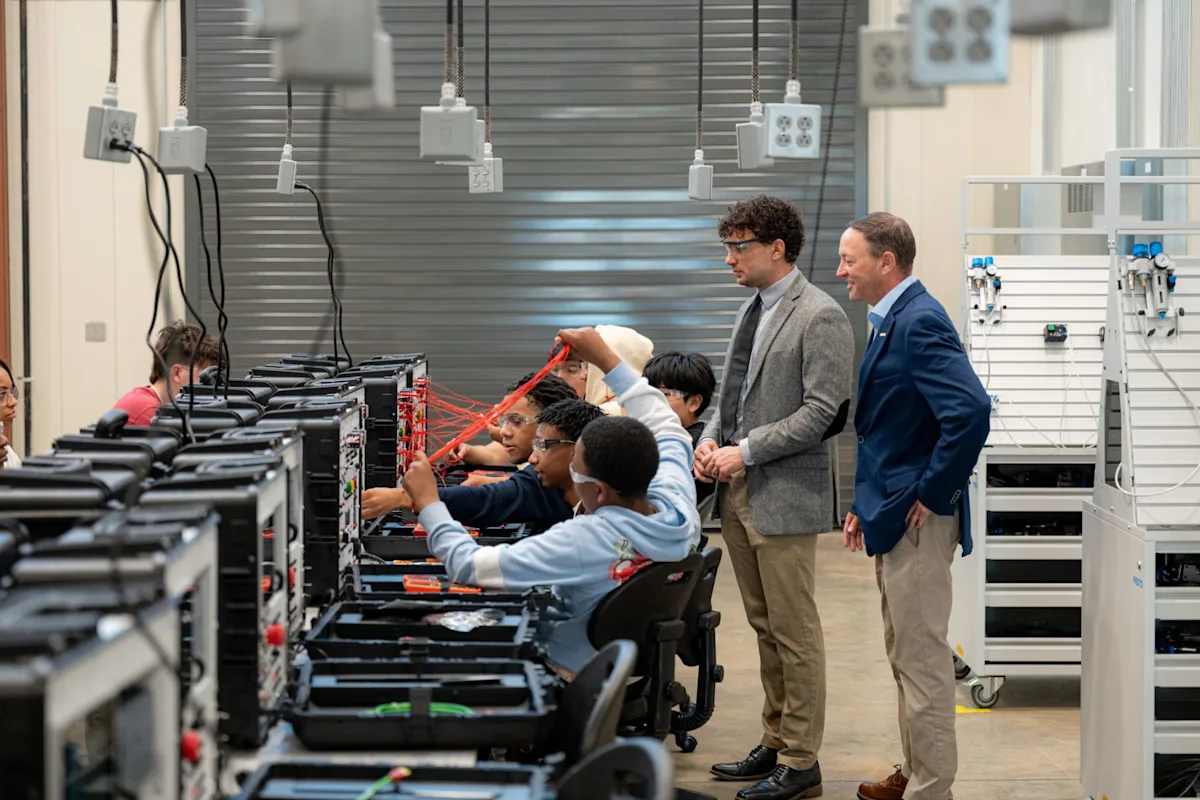 As AI wipes out white-collar jobs, one Alabama high school and Toyota are training students for roles that pay $40 an hour and can’t be automated