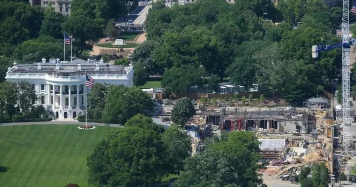 Gunshots reported outside the White House, U.S. officials confirm – National