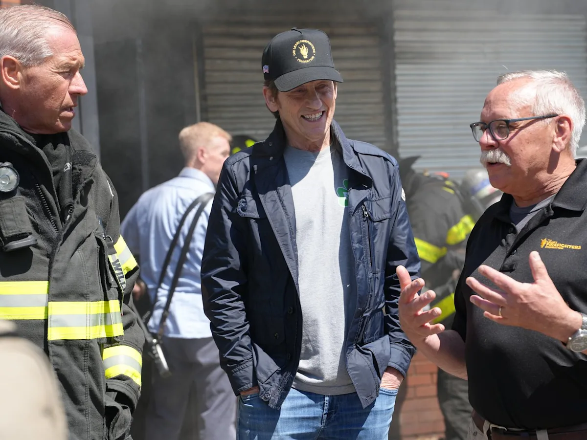 Denis Leary’s ‘crazy idea’ puts civilians through FDNY training to raise funds for fire departments