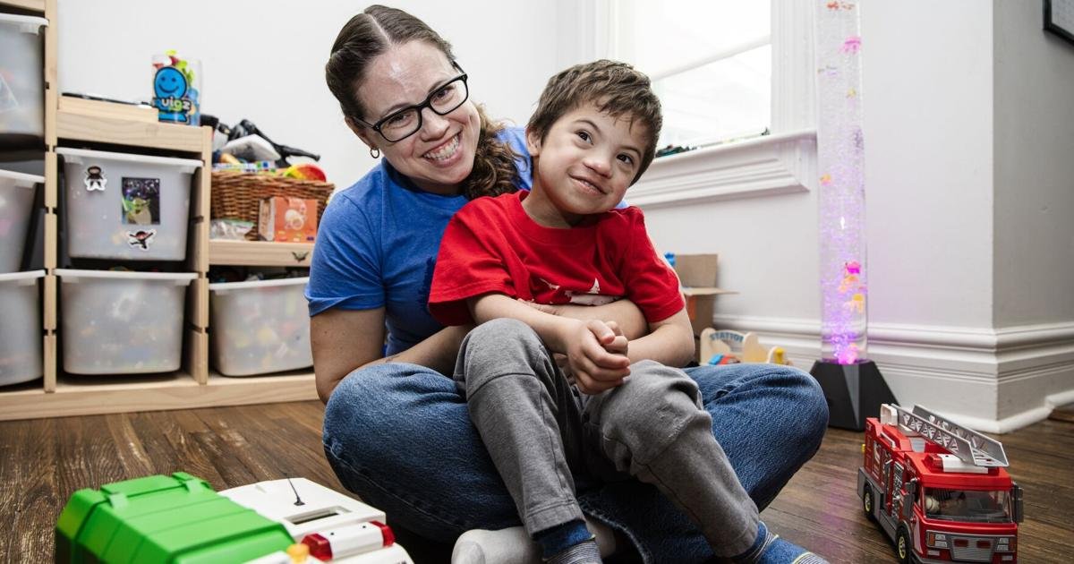 Her son was diagnosed with cancer before birth. Why this Toronto mom is running 10K on Mother's Day