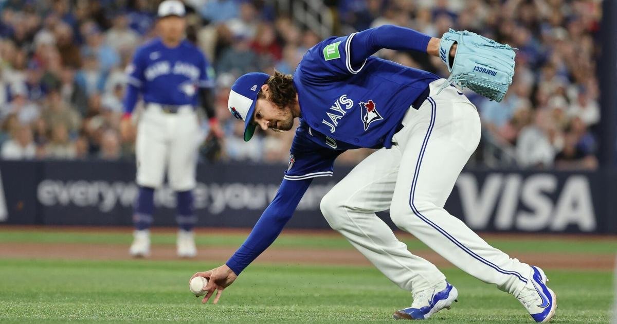Blue Jays vs. Rays: Kevin Gausman unravels, Tampa brings Trop vibes to Toronto in series opener