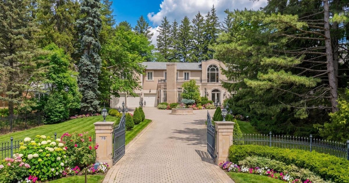 This $5.5-million Markham home is a neoclassical property reflecting the owner's European culture