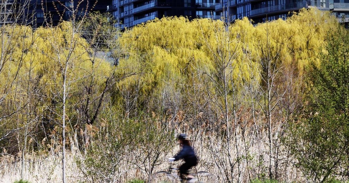 Environment Canada issues first heat warning of the season