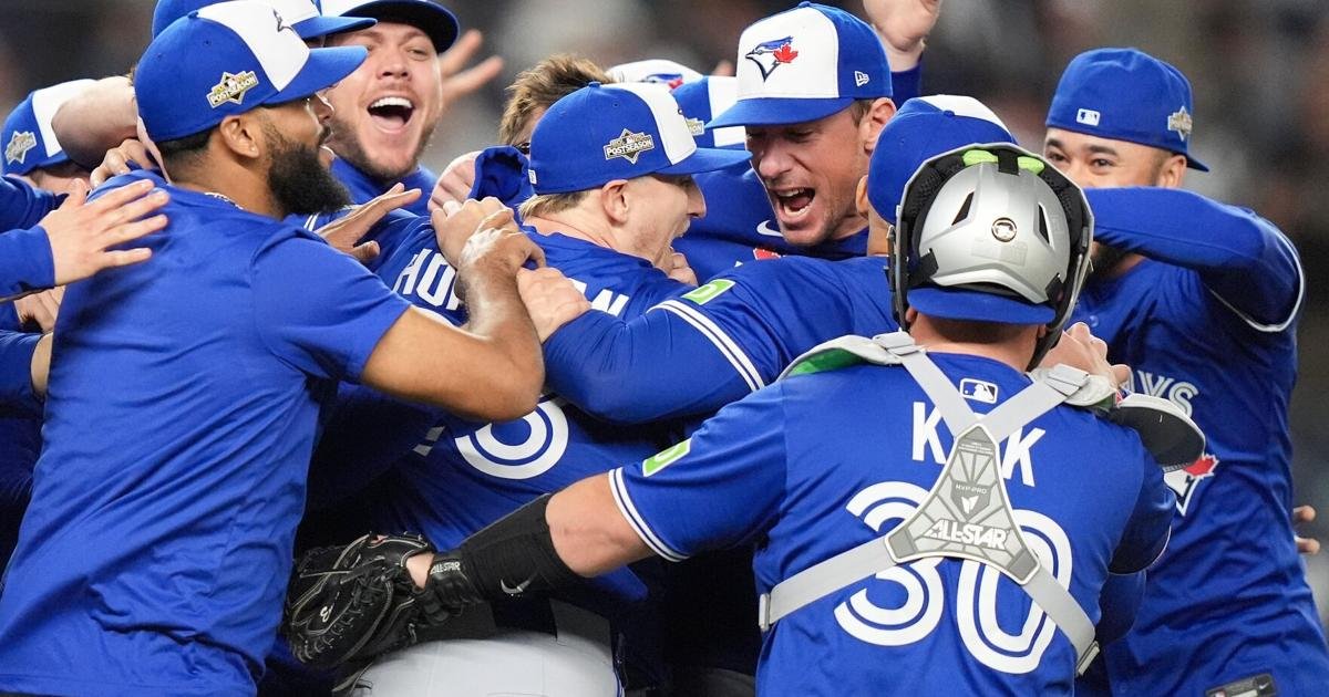 Blue Jays fans loved watching ‘Daaaaaaaaaa Yankees lose!’ in the playoffs. But this rematch has a different vibe