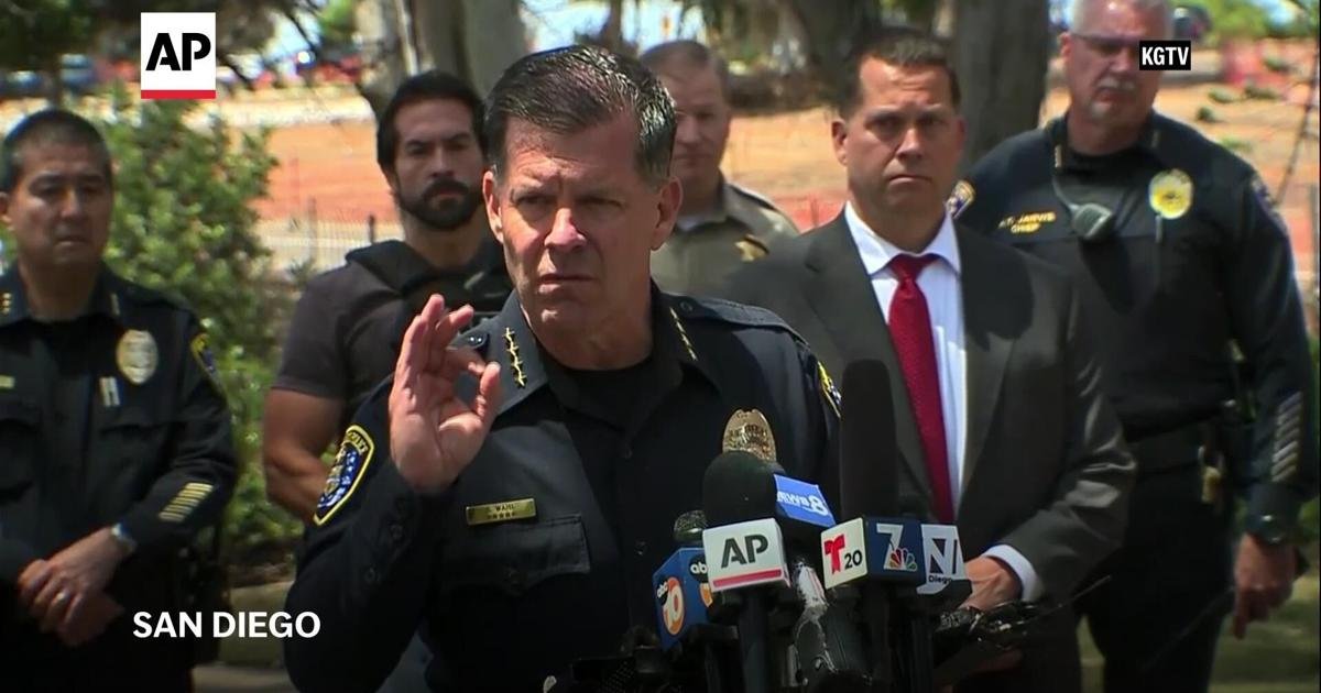 Teenage gunmen open fire on San Diego mosque, killing 3 men and then themselves
