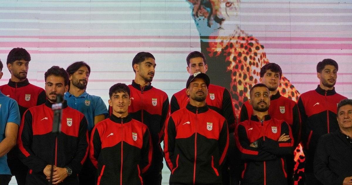 Mexico’s president sees ‘no issue’ with her country hosting Iran’s World Cup team during tournament