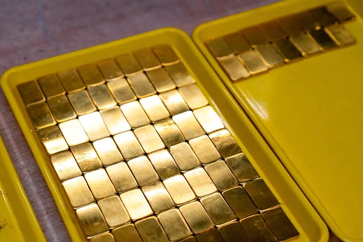 Gold Dips With Focus on US Hormuz Plan and Iran Peace Talks