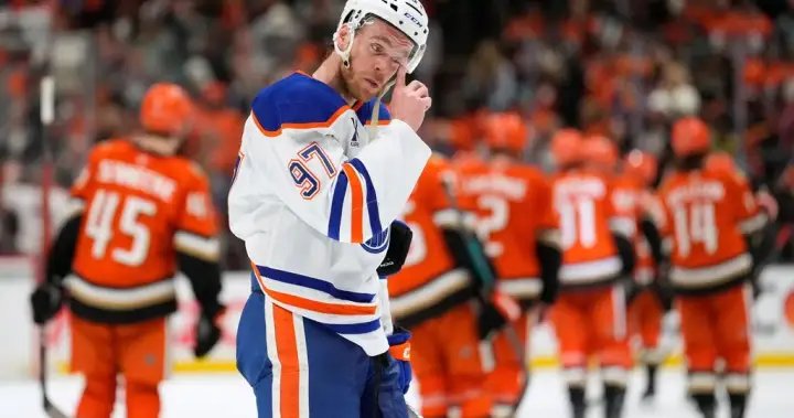Edmonton Oilers ousted early from NHL playoffs