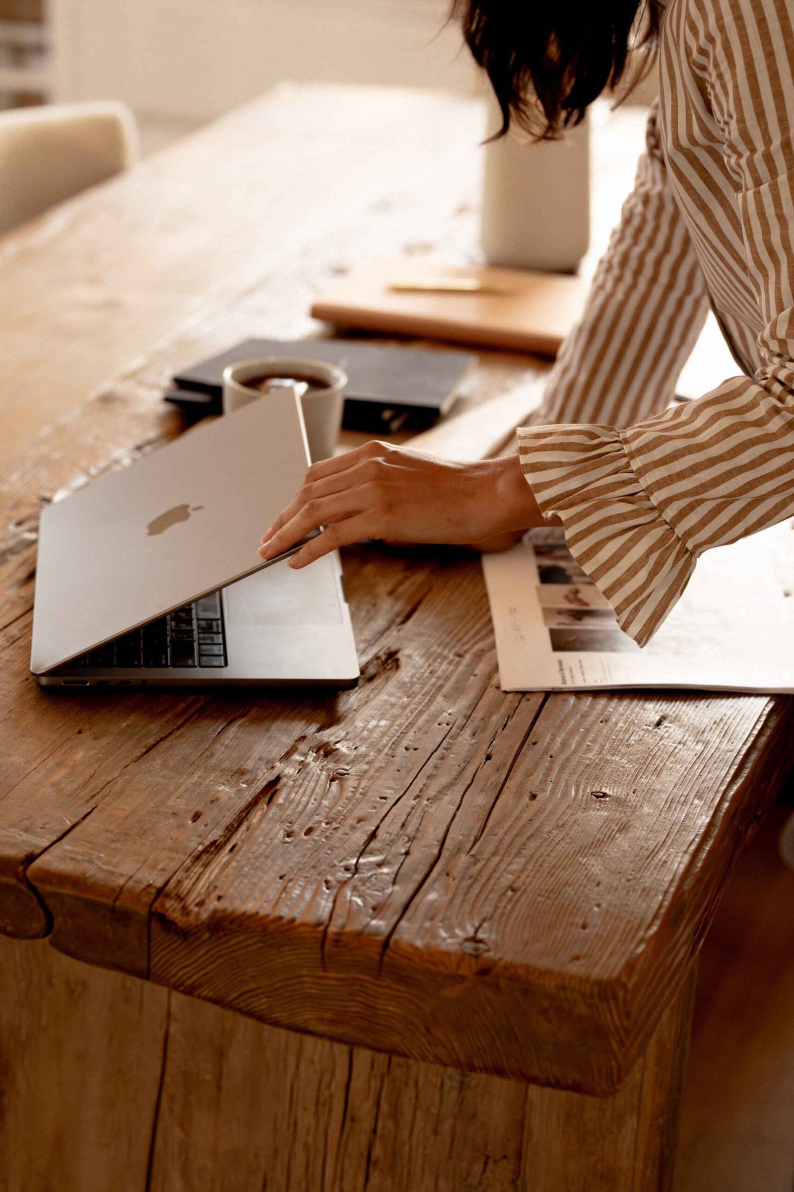 How To Balance Being Online With Mindfully Logging Off