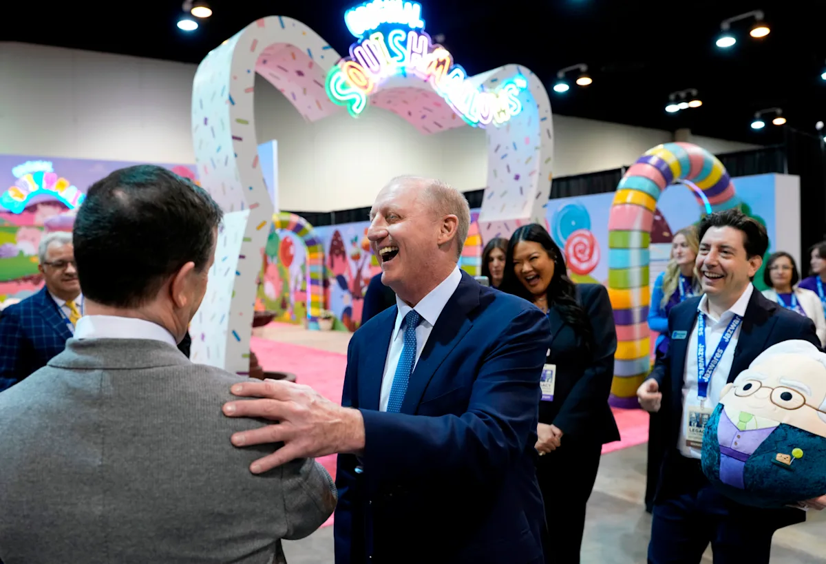 Berkshire meeting highlights tough balancing act for Greg Abel