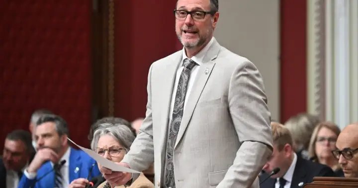 Quebec targets adult vocational education courses
