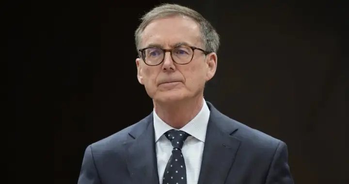 Bank of Canada says households struggling, economy vulnerable to shocks