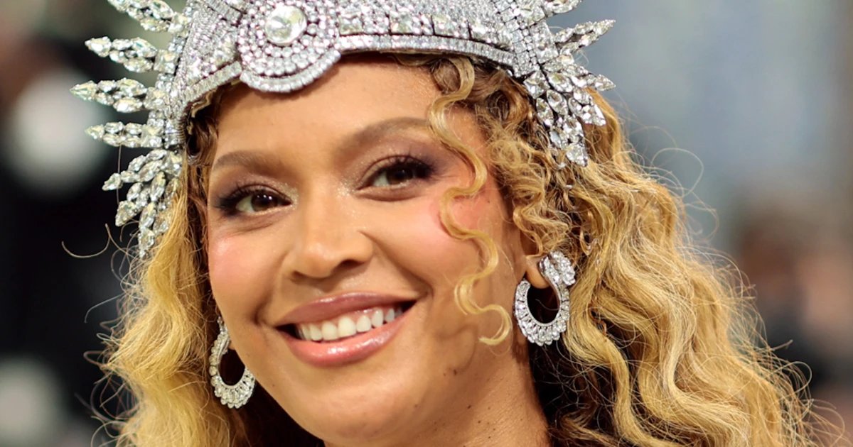 Beyoncé makes a dazzling comeback to the Met Gala