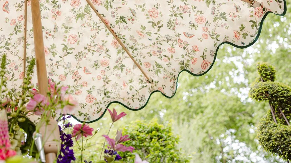 Flower Fans Gather in Chelsea for the Greenest Show on Earth