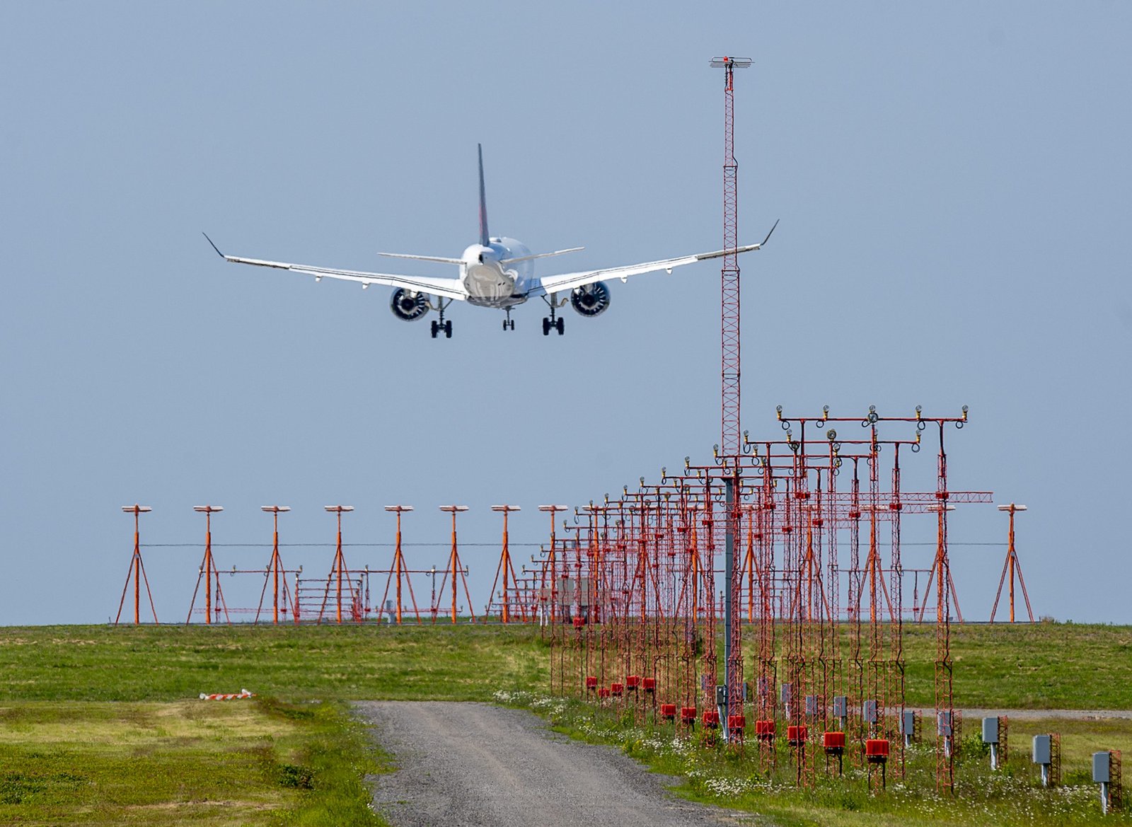 Airbus secures 150-plane order with AirAsia in boon for Quebec aviation