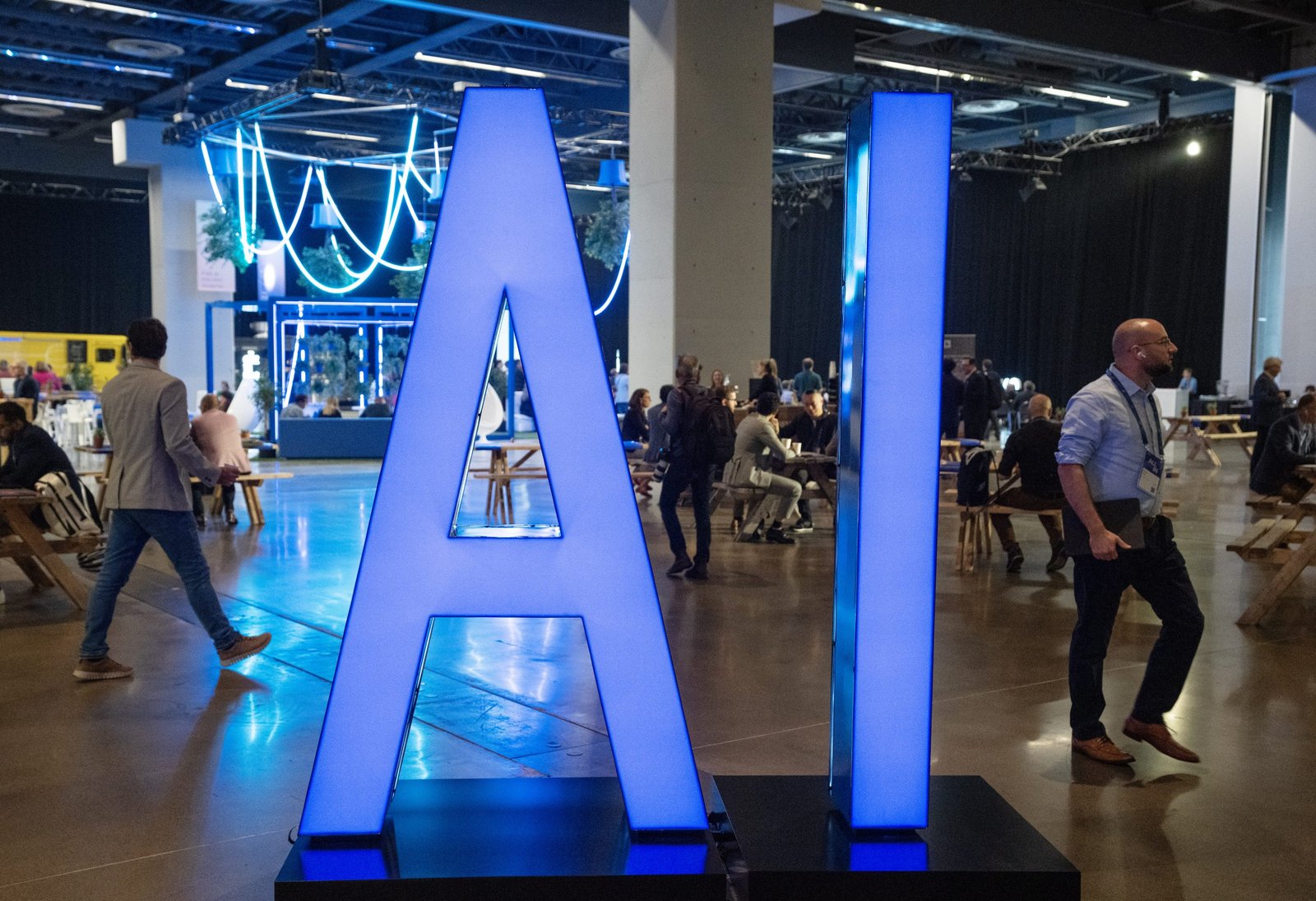 Provincial, federal governments leaning on AI to cut red tape