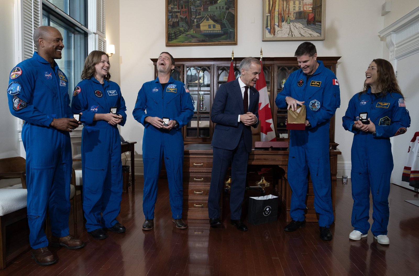 Hansen, Artemis II crew talk about future space missions in Ottawa