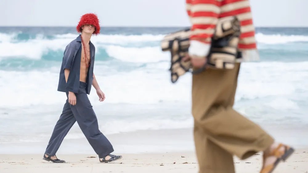 Australian Fashion Week Marks 30 Years, Goes Viral