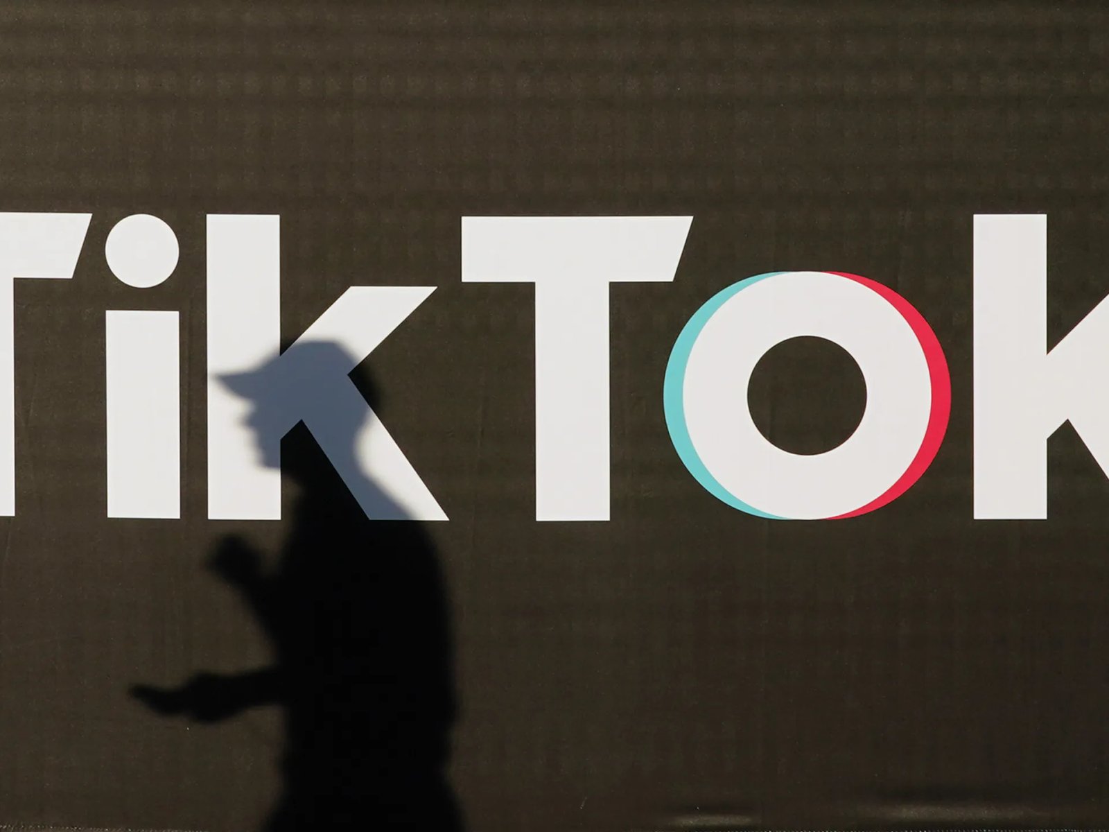 Malaysia orders TikTok to address ‘defamatory’ content about king | Social Media
