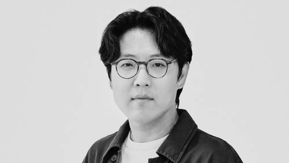 Ceramic Artist Jongjin Park Wins 2026 Loewe Foundation Craft Prize