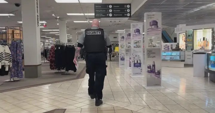 Suspect charged in attack on Hudson’s Bay manager inside former B.C. store – BC