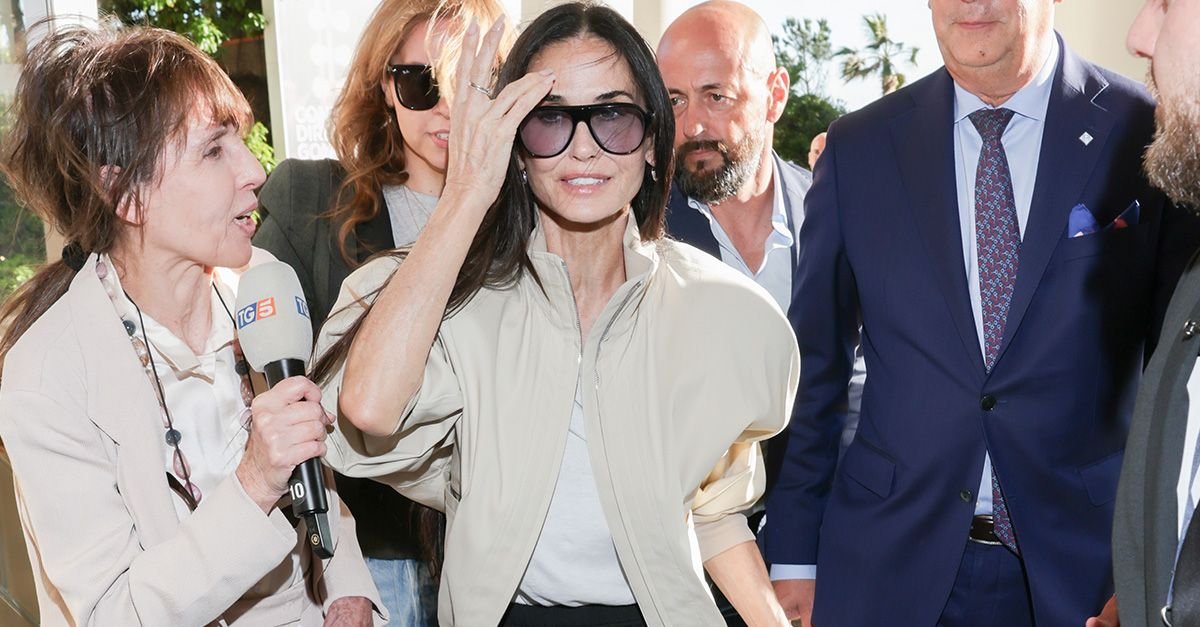 The Designer Bag It Girls in NYC and L.A. Can’t Stop Wearing
