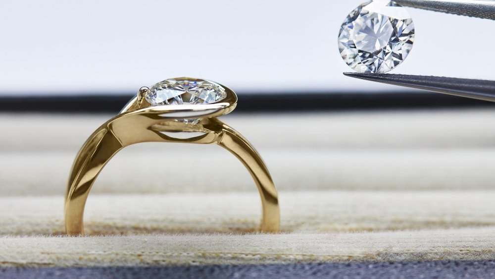 Pandora Adds Carbon Footprint Labeling to Its Lab-grown Diamonds