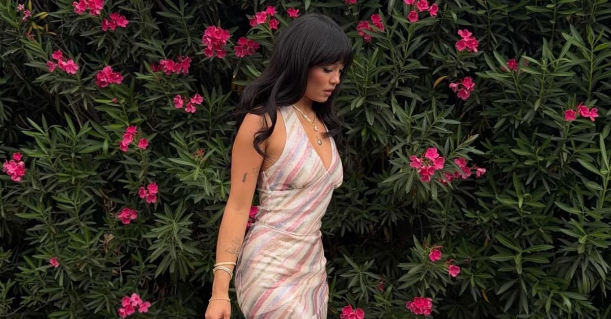 All of the Chicest Dressers Will Be Wearing Shell Sandals This Summer